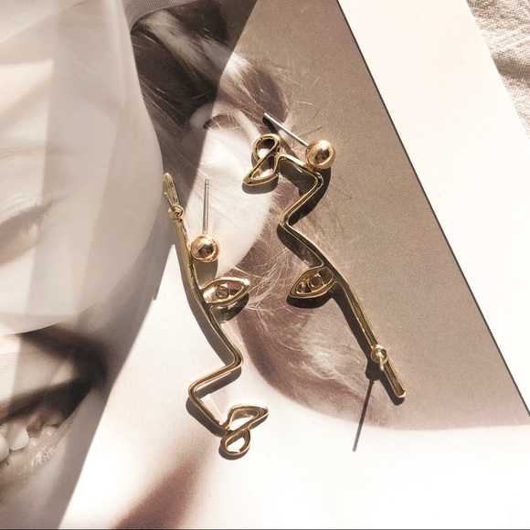 Chic Gold Asymmetric Abstract Drop Earrings - Picture 3 of 5